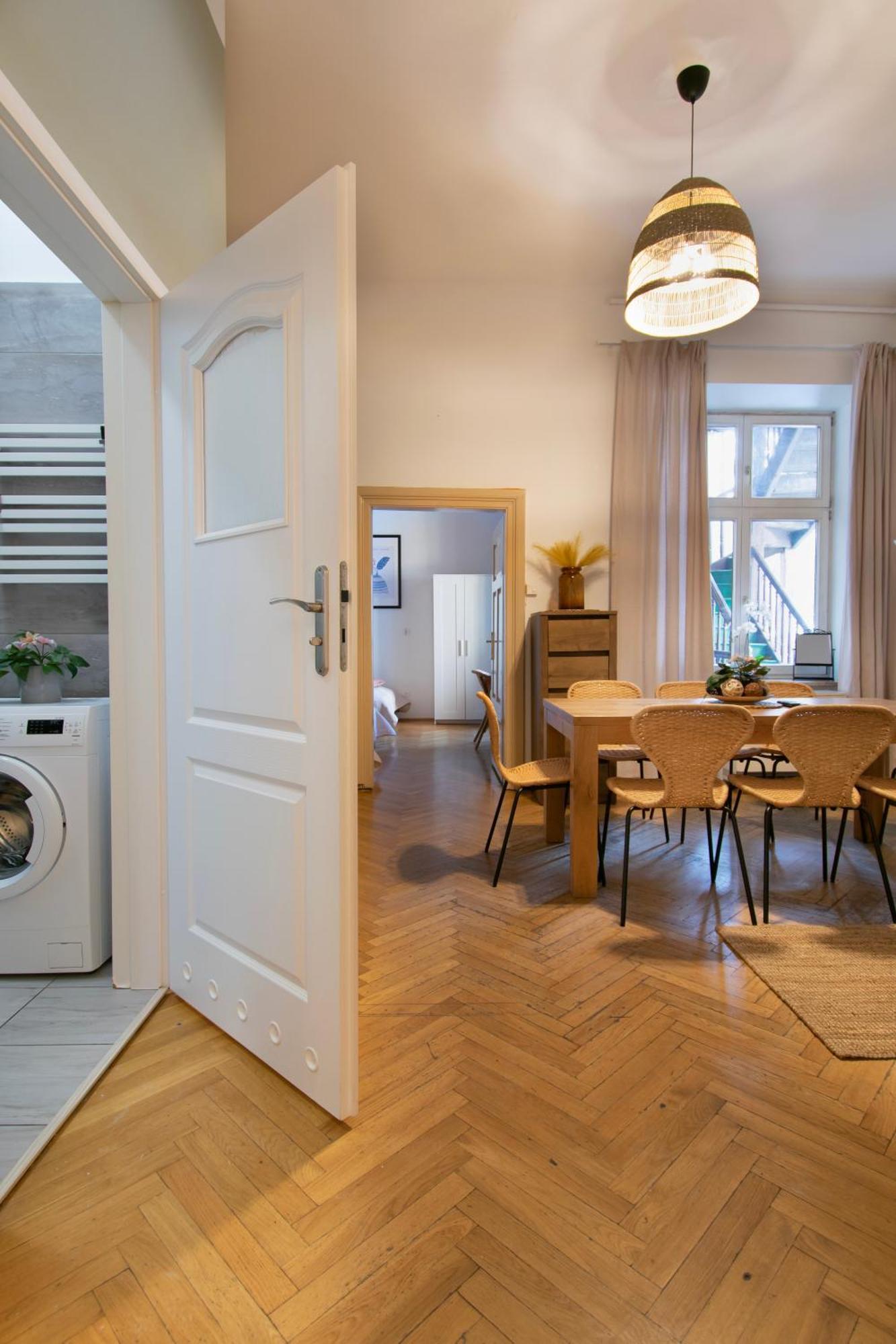 Huge Apartments Smolensk Street Краків Екстер'єр фото