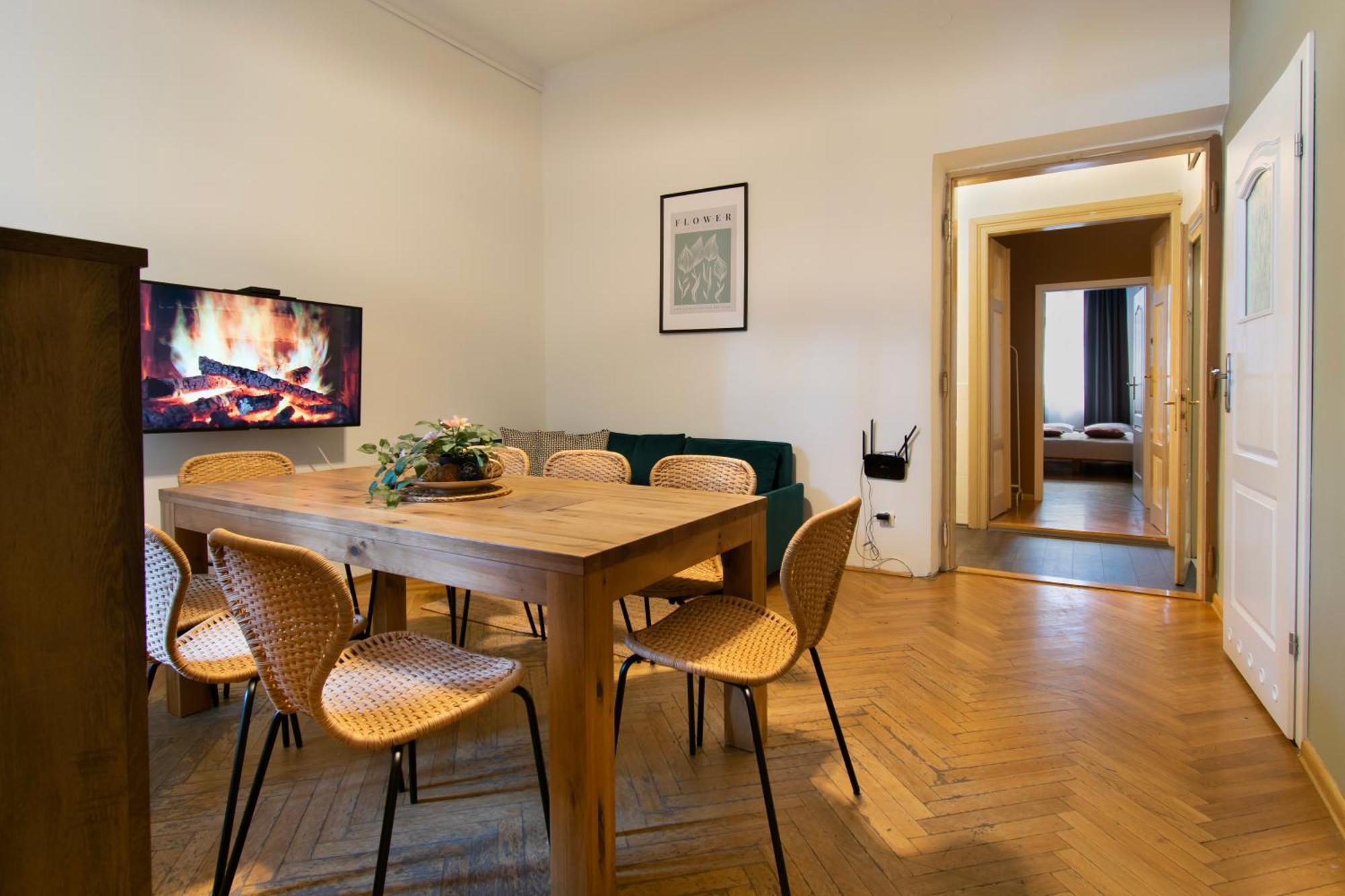 Huge Apartments Smolensk Street Краків Екстер'єр фото